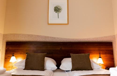 Pozrzadlo Hotel | Hotel Nevada