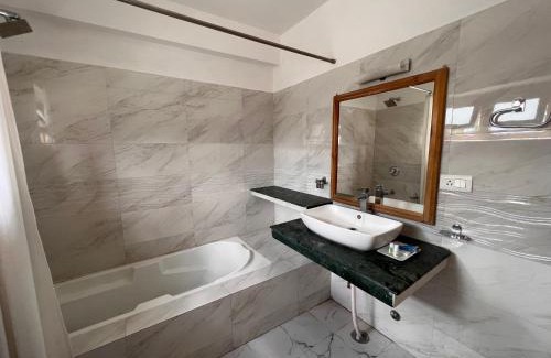 Leh Hotel | Hotel New Glacier View