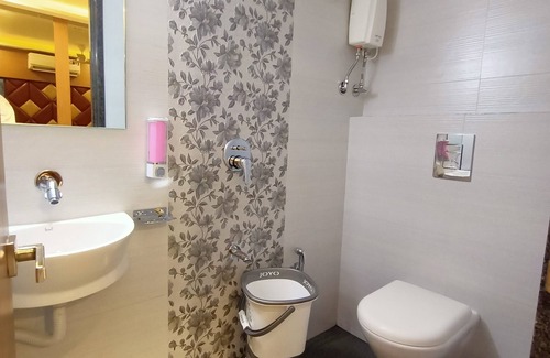 Borivali East Hotel | Hotel Nice Stay