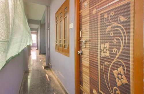 Farooq Nagar Hotel | Hotel O AM Luxury AC ROOM'S