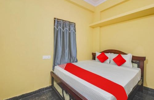 Farooq Nagar Hotel | Hotel O AM Luxury AC ROOM'S
