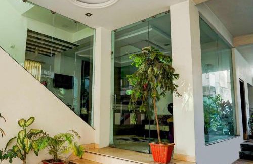 Sindhi Camp Hotel | Hotel O Banipark