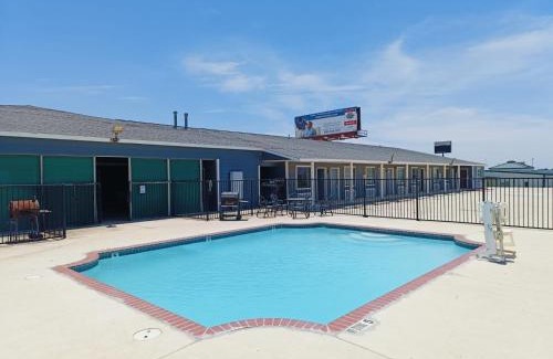 Pearsall Hotel | Hotel O Bien Venido Pearsall I-35