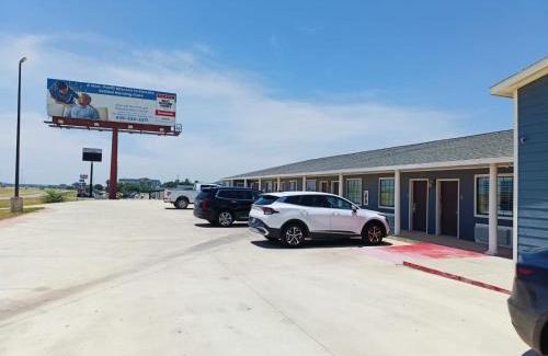 Pearsall Hotel | Hotel O Bien Venido Pearsall I-35