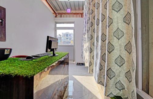 IMT Manesar Hotel | Hotel O Chawla's Hotel & Restaurant