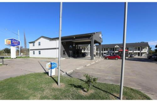 Cuero Hotel | Hotel O Executive Inn & Suites Cuero Hwy 87