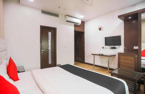 Indirapuram Hotel | Hotel O Parktel
