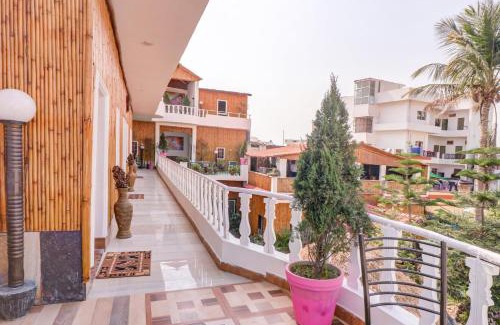 Auli Hotel | Hotel O Shanti Kuti Home Stay Near Gomti Riverfront Park
