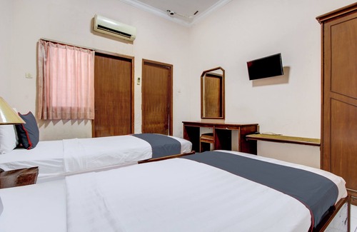 Solo City Centre Hotel | Hotel O Solo near Stasiun Solo Balapan formerly Hotel Trihadhi