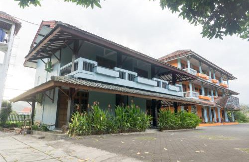 Pacitan Hotel | Hotel O Srikandi Hotel
