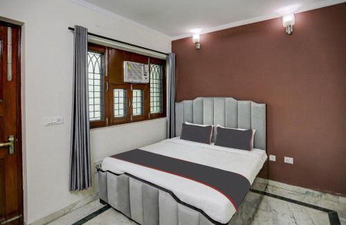 DLF Phase 5 Hotel | Hotel O Uk House Residency
