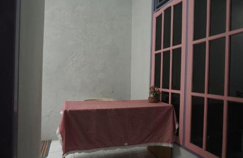 Tetebatu Hotel | Hotel O Wisma Parakita Syariah Near RS Faisal Patalasang