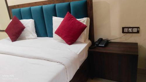 Firozabad Hotel | Hotel O Yaariyan