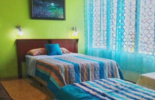 San Salvador Bed & Breakfast | Hotel Oasis