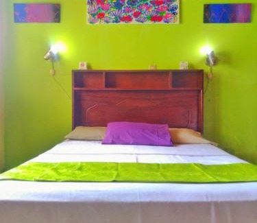 San Salvador Bed & Breakfast | Hotel Oasis