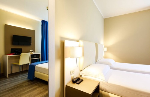 Oleggio Hotel | Hotel Oleggio Malpensa