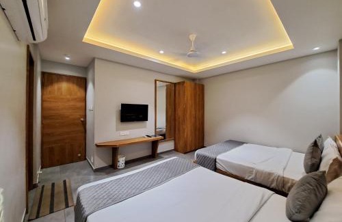 Somnath Hotel | HOTEL OM