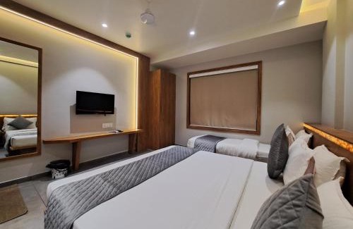 Somnath Hotel | HOTEL OM