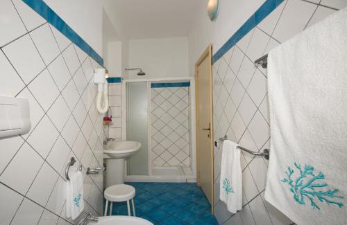San Vincenzo Hotel | Hotel Ossidiana Stromboli Center