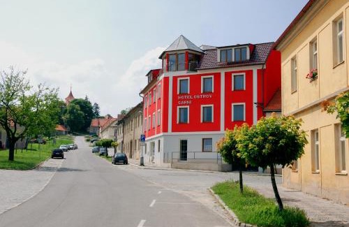 Sadska Hotel | Hotel Ostrov Garni