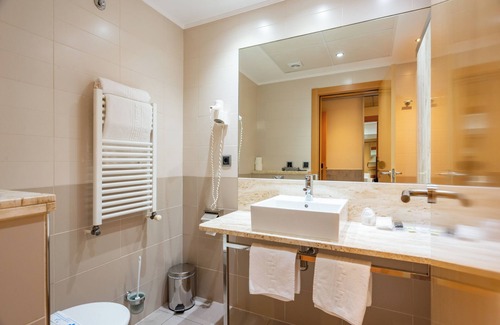 Sant Julia de Ramis Hotel | Hotel Palau de girona