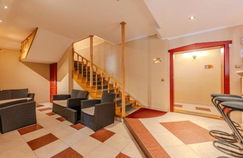 15th District Hotel | Hotel Palota City
