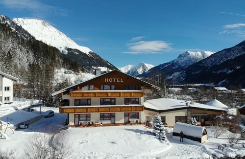 Elbigenalp Hotel | Hotel Panorama