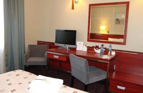 Mszczonow Hotel | Hotel Panorama