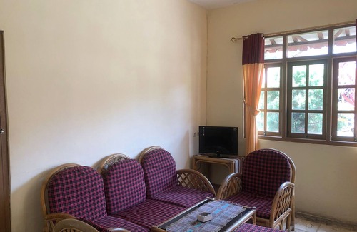 Cisolok Hotel | Hotel Pantai Mutiara