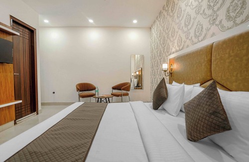 Zirakpur Hotel | Hotel Paras Chandigarh Zirakpur