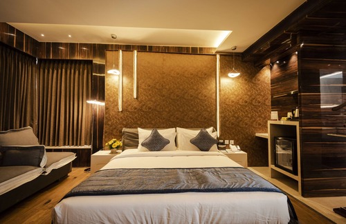 Ram Nagar Hotel | Hotel Park Elanza Coimbatore
