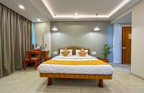 Dadar East Hotel | Hotel Parklane