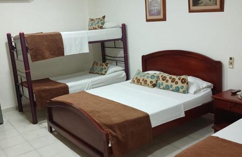 Centro Historico Hotel | hotel paseo colon inn