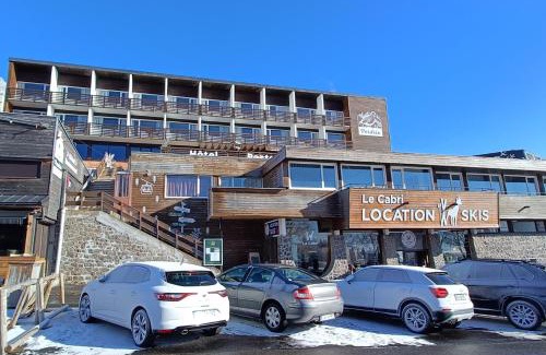 Besse-et-Saint-Anastaise Hotel | Hotel Perdrix