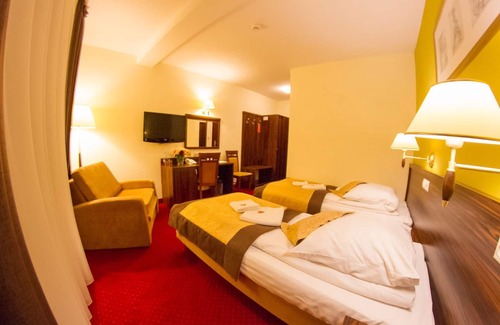 Pulawy Hotel | Hotel Pikul