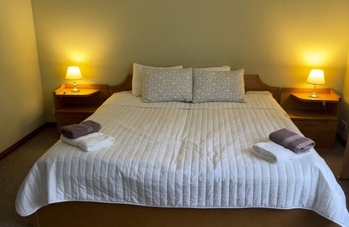 Kandava Hotel | Hotel Pils