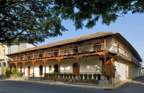 Granada Hotel | Hotel Plaza Colon - Granada Nicaragua
