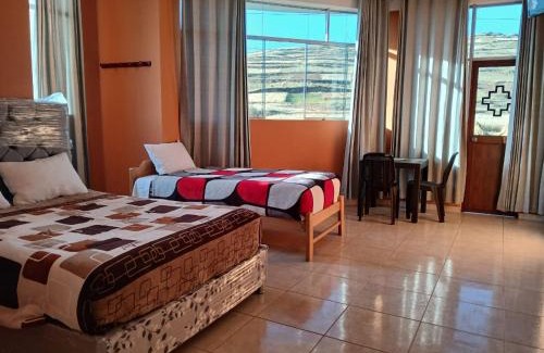 Chinchero House | Hotel Plumas