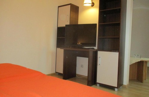 Trzebnica Hotel | Hotel Pod Platanami