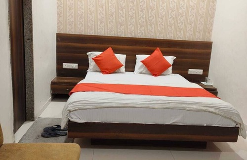 Gandhinagar Hotel | Hotel Prayosha