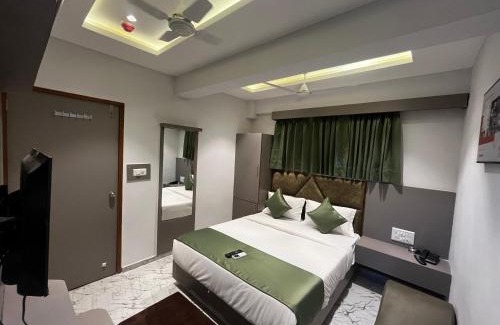 Navrangpura Hotel | Hotel Privilon