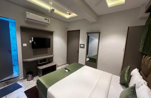Navrangpura Hotel | Hotel Privilon
