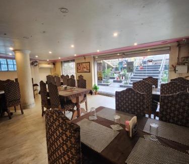 Asansol Hotel | Hotel Priyanka International