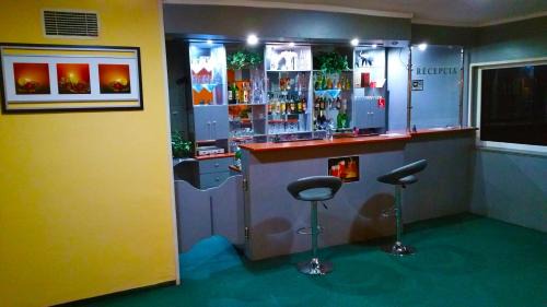 Topolcany Hotel | Hotel Puk