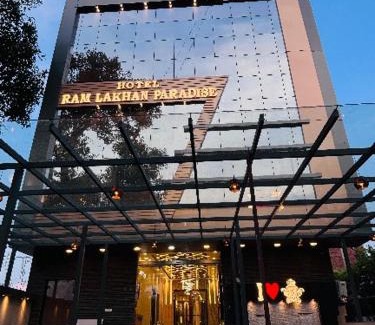 Sultanpur Hotel | Hotel Ram Lakhan Paradise