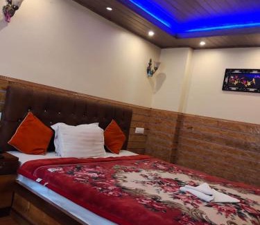Darjeeling Hotel | Hotel RATNA VILLA INN