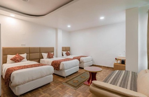 Lumbini Hotel | Hotel Ratnasambhava