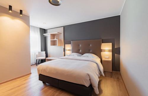 Roeser Hotel | Hotel Re'ser Stuff