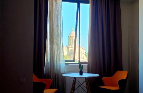 Zugdidi Hotel | Hotel Red Tower