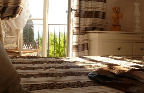 Bormes-Les-Mimosas Hotel | Hotel Restaurant Le Bellevue
